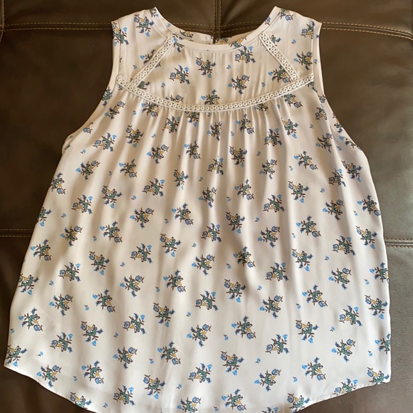 Loft Flowy Tank - Picture 1 of 5